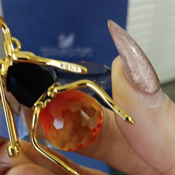 Daniel Swarovski Crystal Paradise Alipur Bumblebee Brooch - Picture 8 of 9